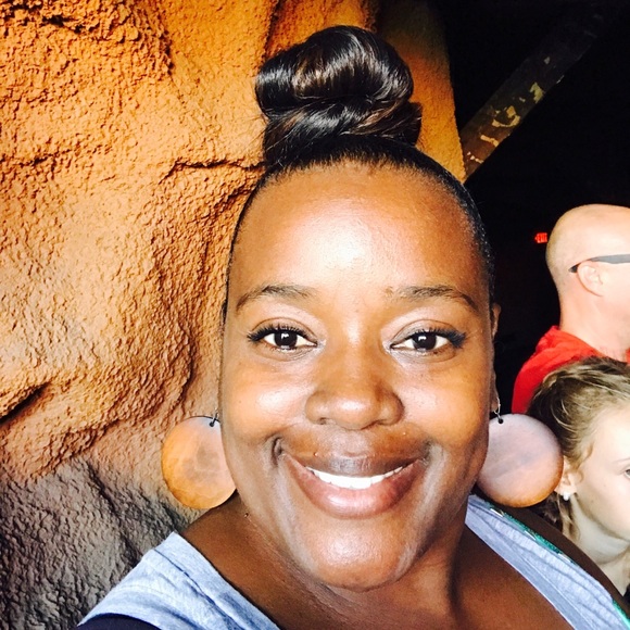 Meet your Posher, Sha’a - Picture 7 of 16